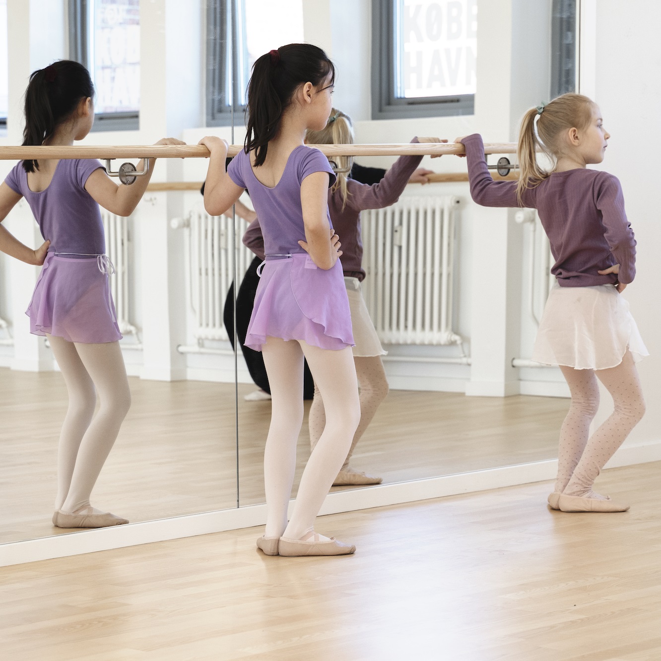 Lær at danse ballet – kurser for børn hos FOF København